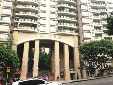 观音桥步行街远东百货旁龙湖枫香庭精装3房